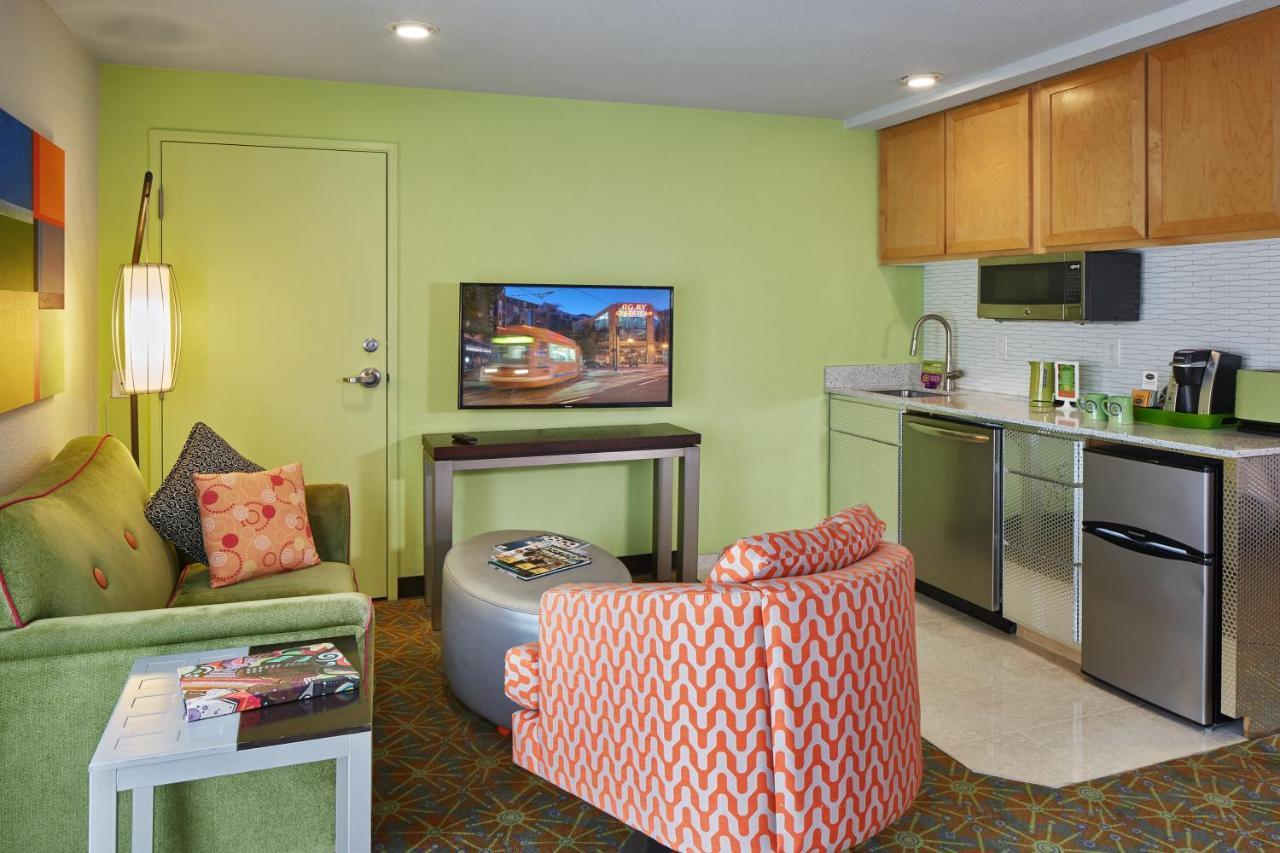 Inn At Northrup Station ポートランド エクステリア 写真